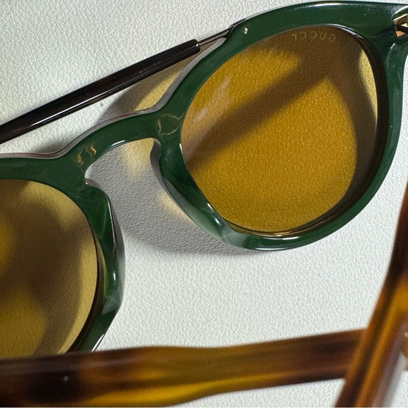 Gucci Boston Brow Bar Round Retro Sunglasses - Picture 6 of 8